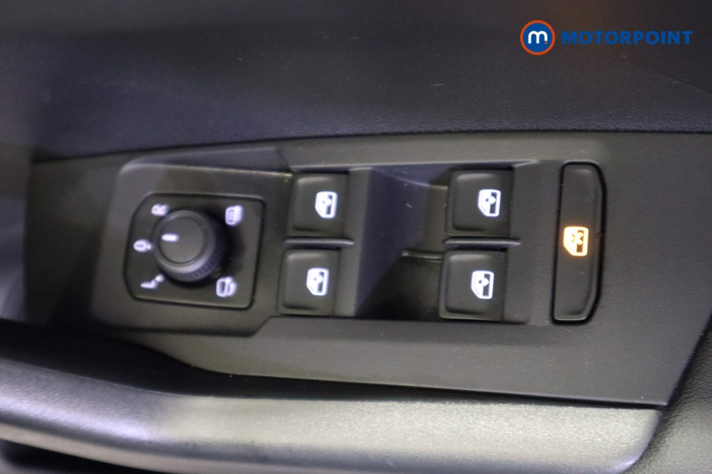 Volkswagen T-Cross Black Edition Manual Petrol SUV - Stock Number (1564915) - 13th supplementary image