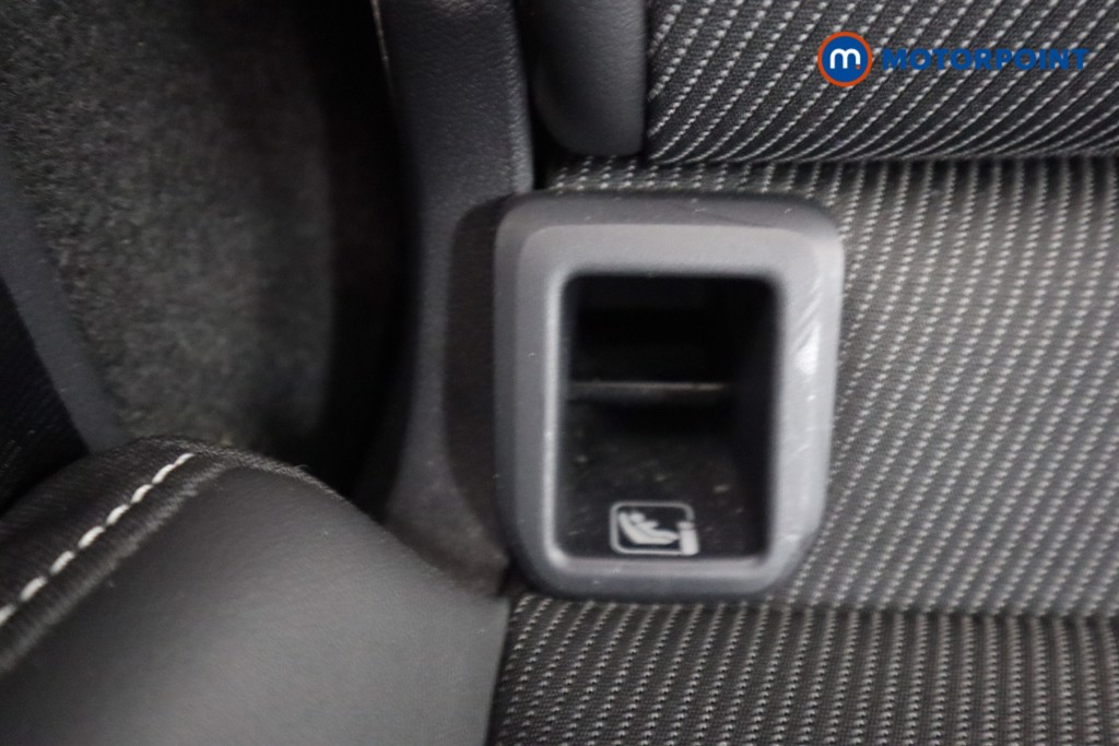 Volkswagen T-Cross Black Edition Manual Petrol SUV - Stock Number (1564915) - 24th supplementary image