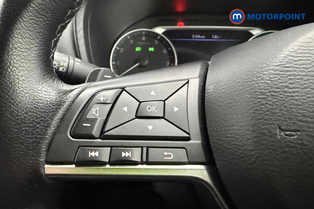 Nissan Juke N-Connecta Automatic Petrol SUV - Stock Number (1564950) - 14th supplementary image