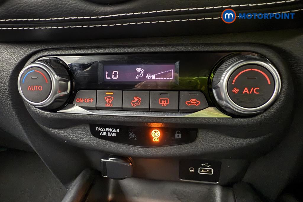 Nissan Juke N-Connecta Automatic Petrol SUV - Stock Number (1564950) - 16th supplementary image