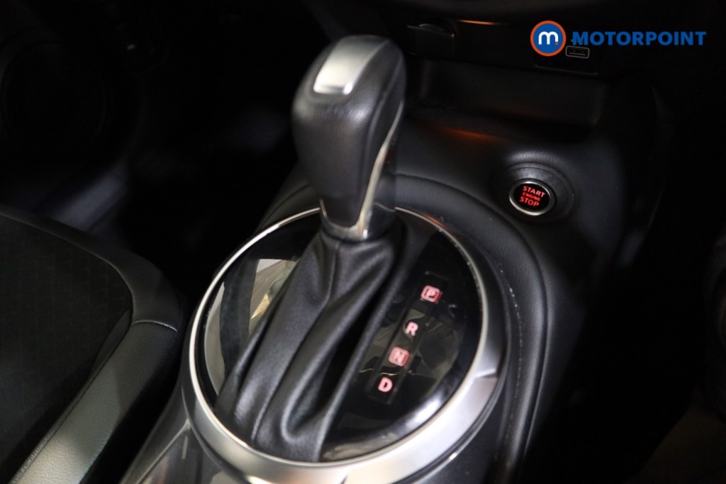 Nissan Juke N-Connecta Automatic Petrol SUV - Stock Number (1564960) - 10th supplementary image