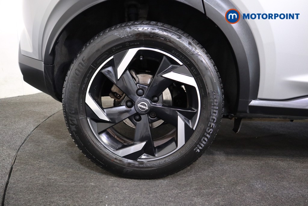 Nissan Juke N-Connecta Automatic Petrol SUV - Stock Number (1564960) - 14th supplementary image