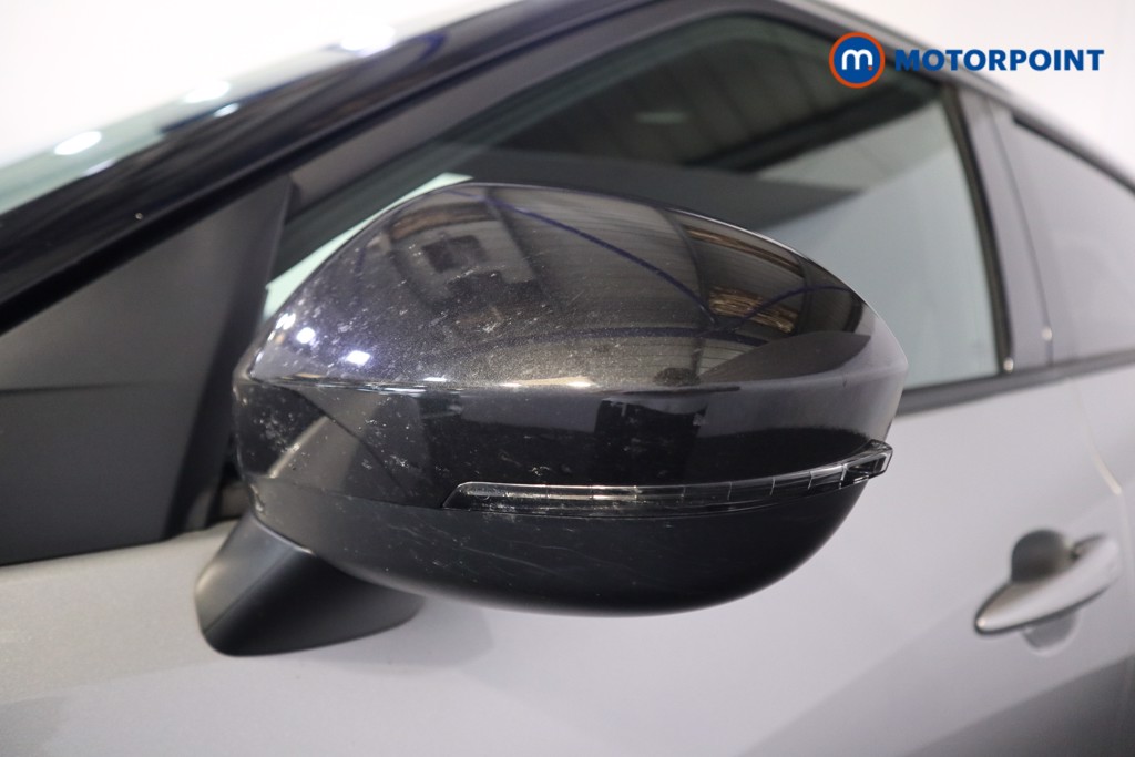 Nissan Juke N-Connecta Automatic Petrol SUV - Stock Number (1564960) - 21st supplementary image