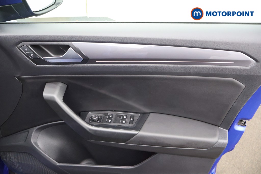 Volkswagen T-Roc R-Line Automatic Petrol SUV - Stock Number (1565063) - 9th supplementary image