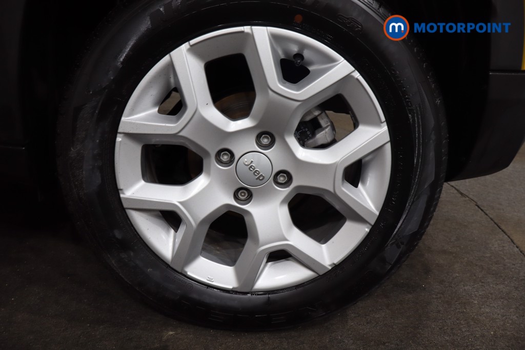 Jeep Avenger Altitude Manual Petrol SUV - Stock Number (1565185) - 12th supplementary image