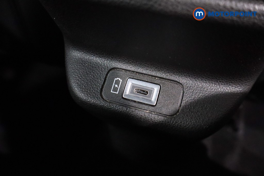 Jeep Avenger Altitude Manual Petrol SUV - Stock Number (1565185) - 13th supplementary image