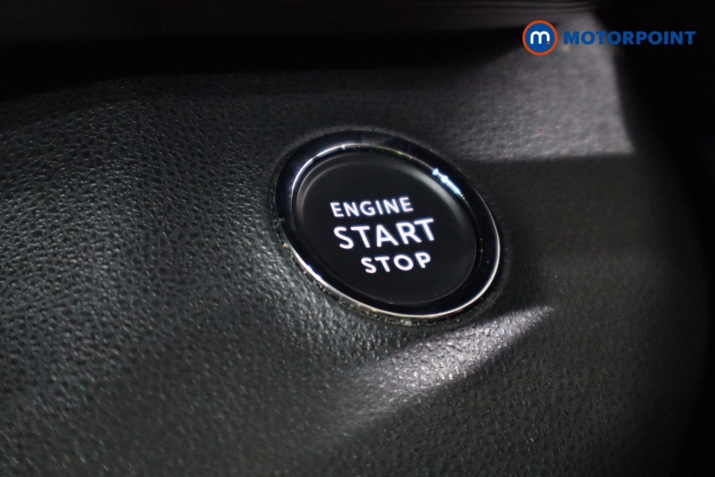 Jeep Avenger Altitude Manual Petrol SUV - Stock Number (1565185) - 15th supplementary image