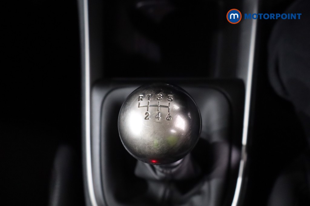 Jeep Avenger Altitude Manual Petrol SUV - Stock Number (1565185) - 19th supplementary image