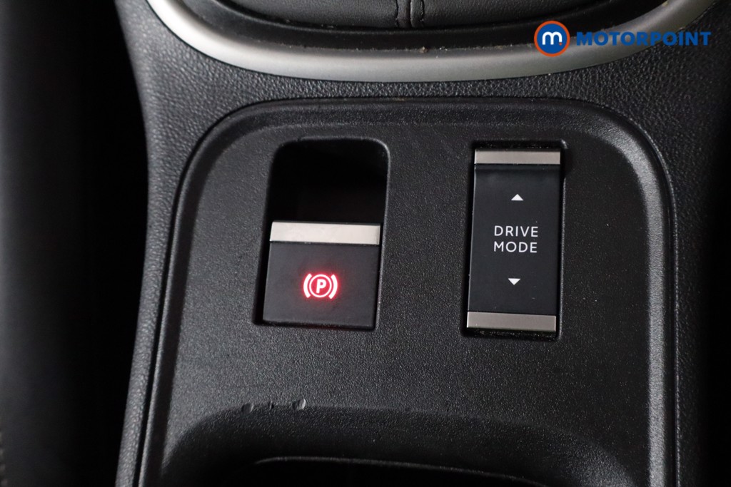 Jeep Avenger Altitude Manual Petrol SUV - Stock Number (1565185) - 20th supplementary image