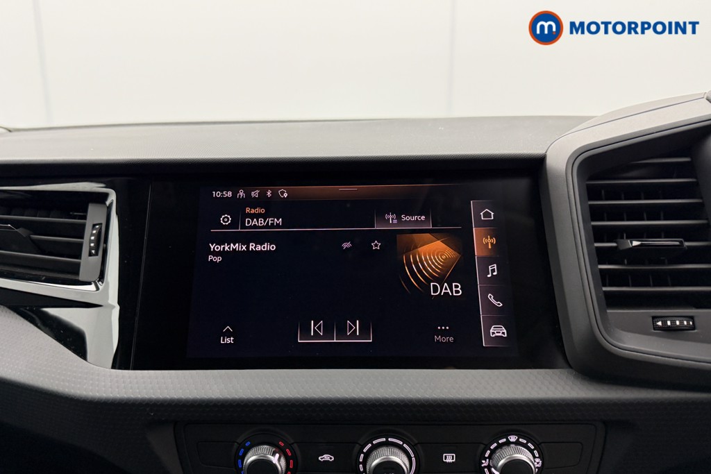 Audi A1 Technik Manual Petrol Hatchback - Stock Number (1565719) - 5th supplementary image