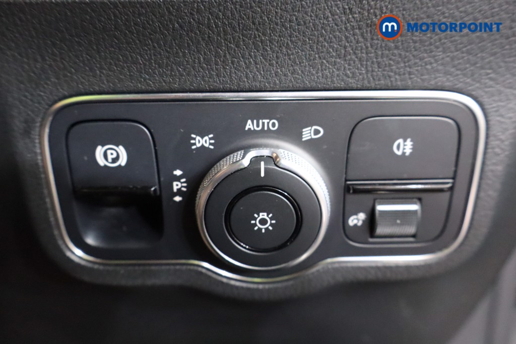 Mercedes-Benz B Class Sport Automatic Diesel Hatchback - Stock Number (1565847) - 16th supplementary image