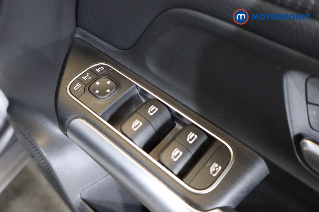 Mercedes-Benz B Class Sport Automatic Diesel Hatchback - Stock Number (1565847) - 17th supplementary image