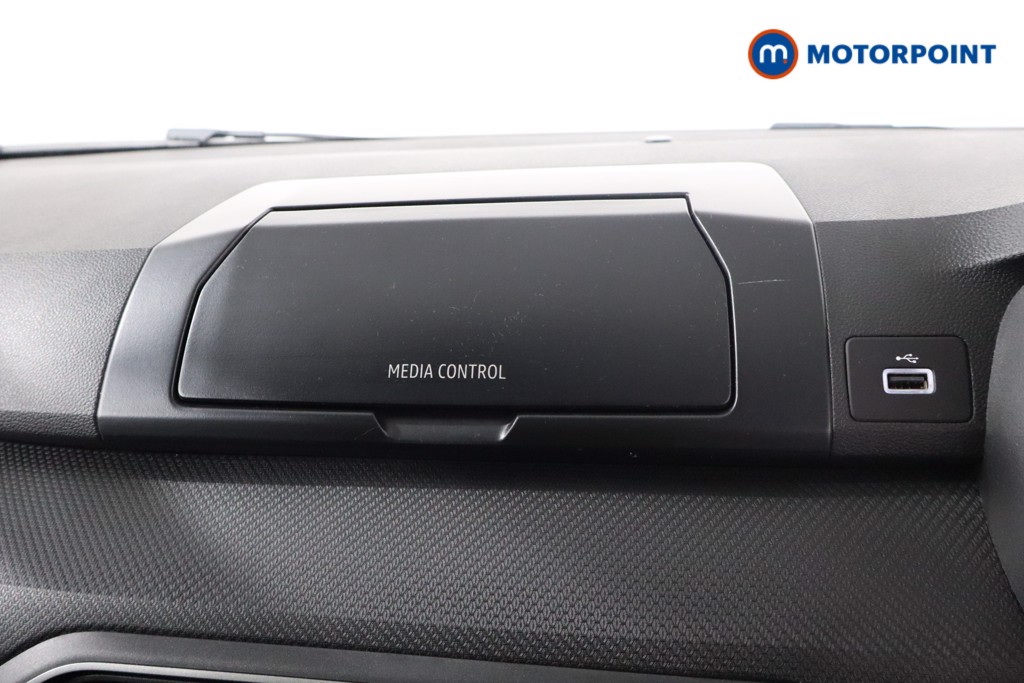 Dacia Sandero Essential Manual Petrol Hatchback - Stock Number (1565959) - 14th supplementary image