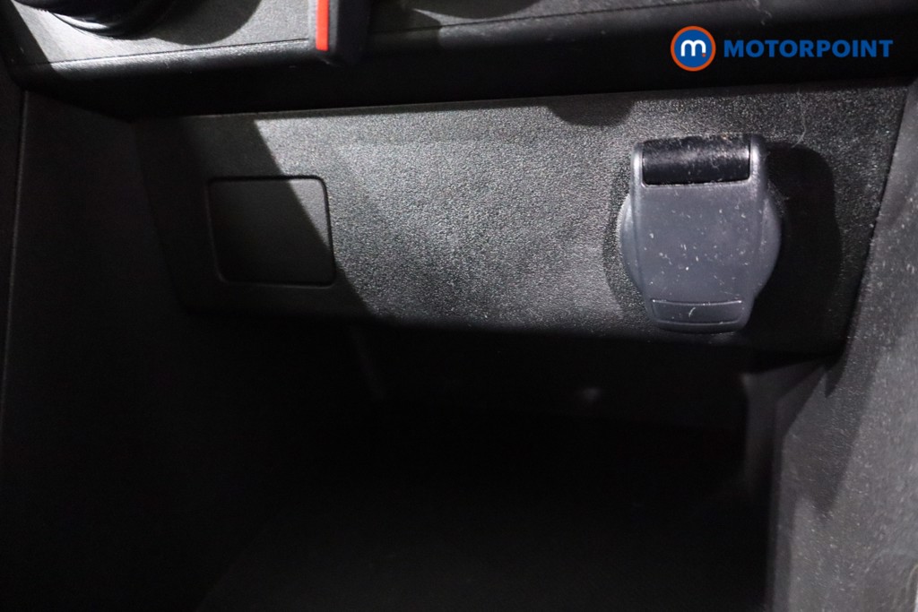 Dacia Sandero Essential Manual Petrol Hatchback - Stock Number (1565959) - 17th supplementary image
