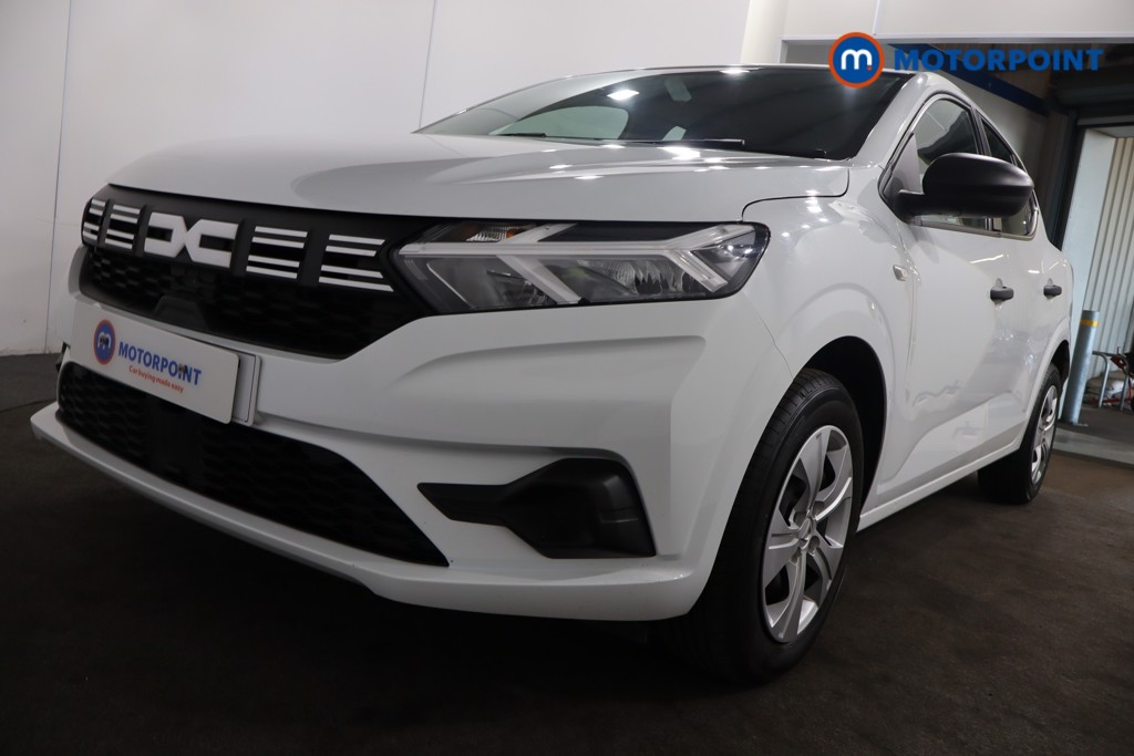 Dacia Sandero Essential Manual Petrol Hatchback - Stock Number (1565959) - 26th supplementary image
