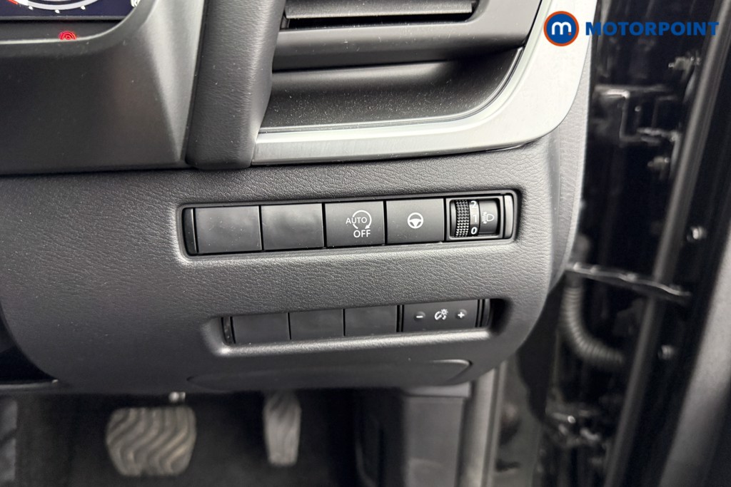 Nissan Qashqai N-Connecta Automatic Petrol SUV - Stock Number (1565982) - 14th supplementary image