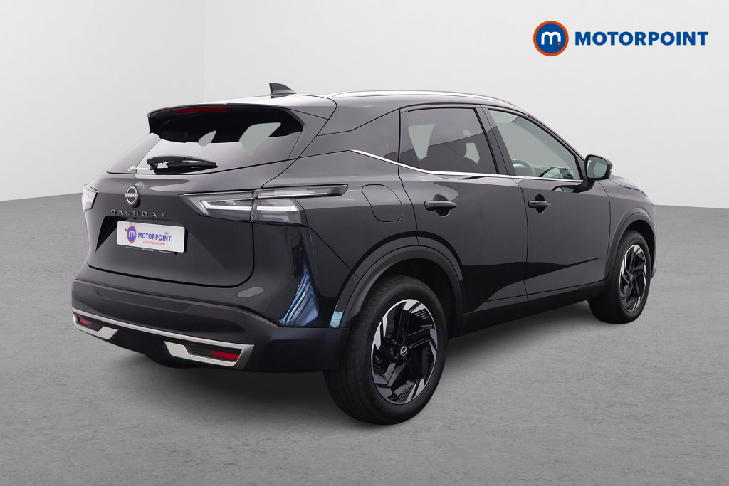 Nissan Qashqai N-Connecta Automatic Petrol SUV - Stock Number (1565982) - Drivers side rear corner