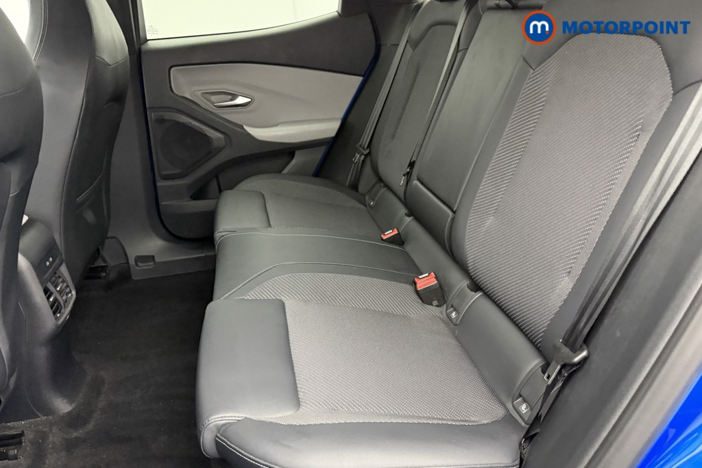 Ford Explorer Select Automatic Electric SUV - Stock Number (1566237) - 25th supplementary image