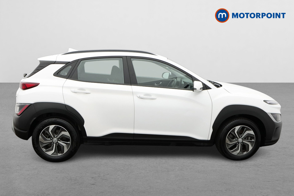 Hyundai Kona Se Connect Automatic Petrol-Electric Hybrid SUV - Stock Number (1566573) - Drivers side