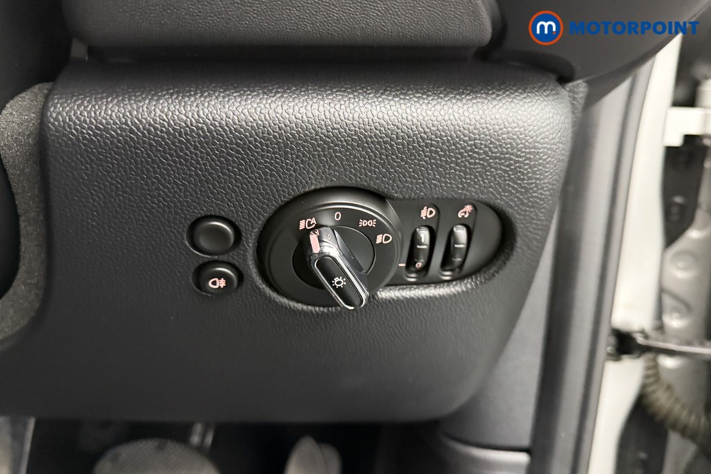 Mini Hatchback Cooper Classic Automatic Petrol Hatchback - Stock Number (1567118) - 16th supplementary image
