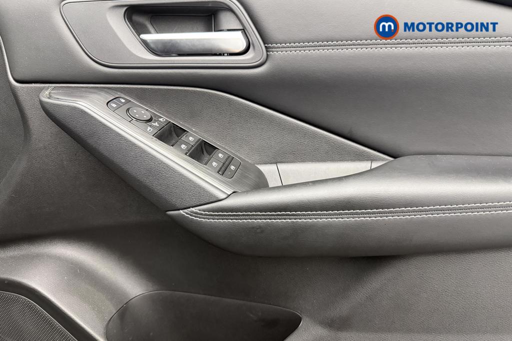 Nissan Qashqai Acenta Premium Manual Petrol SUV - Stock Number (1567199) - 17th supplementary image