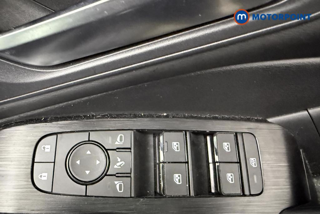 Nissan Qashqai Acenta Premium Manual Petrol SUV - Stock Number (1567199) - 18th supplementary image