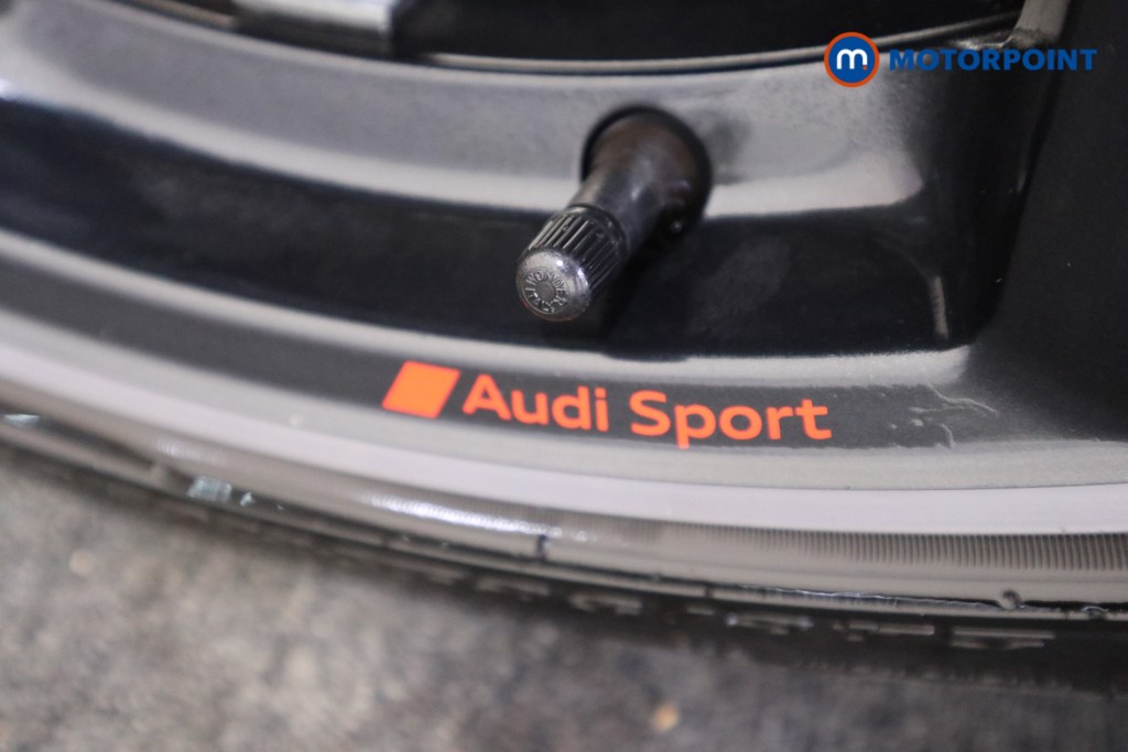 Audi A4 Black Edition Automatic Petrol Estate - Stock Number (1567617) - 21st supplementary image