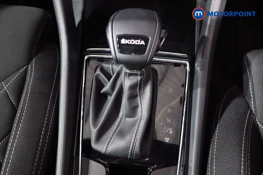 Skoda Karoq Sportline Automatic Petrol SUV - Stock Number (1567929) - 18th supplementary image