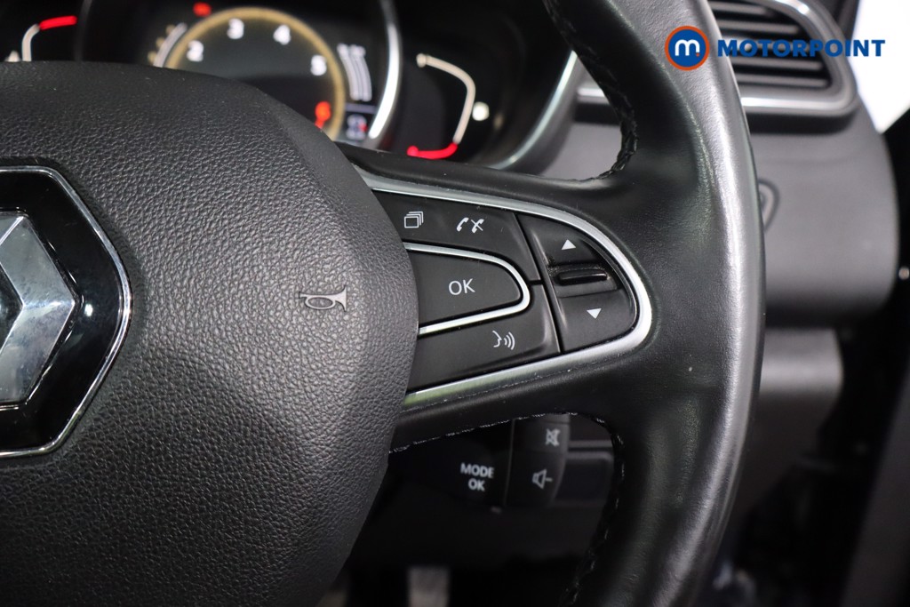 Renault Kadjar Signature Nav Automatic Petrol SUV - Stock Number (1568322) - 8th supplementary image