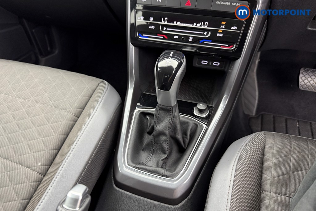 Volkswagen T-Cross SEL Automatic Petrol SUV - Stock Number (1568457) - 13th supplementary image