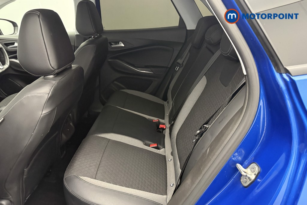 Vauxhall Grandland X Business Edition Nav Automatic Petrol Plug-In Hybrid SUV - Stock Number (1511581) - 2nd supplementary image