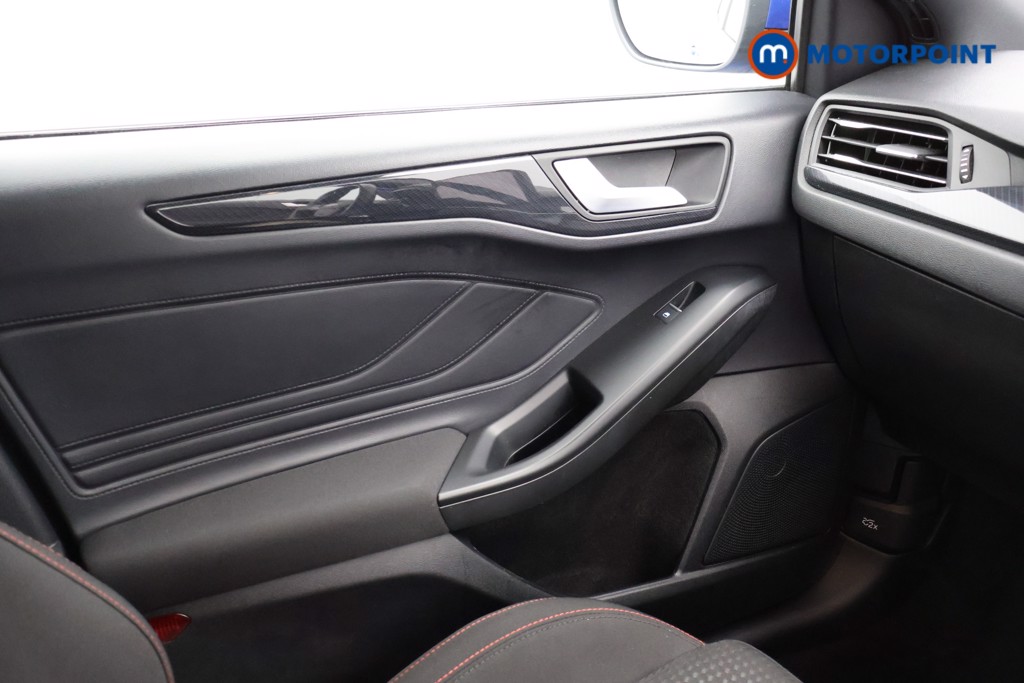 Ford Focus St-Line Manual Petrol Hatchback - Stock Number (1558513) - 8th supplementary image