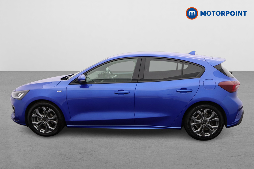 Ford Focus St-Line Manual Petrol Hatchback - Stock Number (1558513) - Passenger side