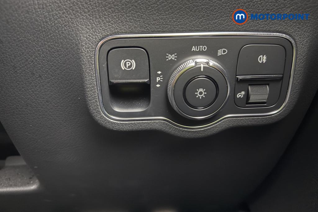 Mercedes-Benz B Class Amg Line Automatic Petrol Hatchback - Stock Number (1558631) - 14th supplementary image