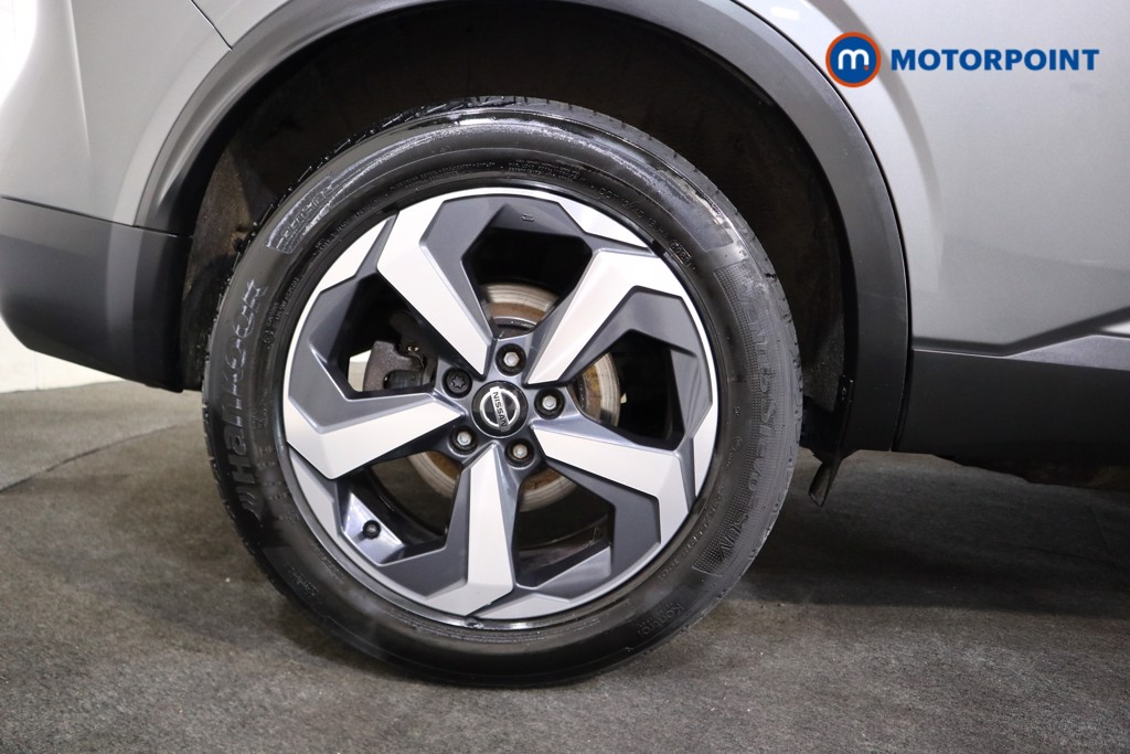 Nissan Qashqai N-Connecta Manual Petrol SUV - Stock Number (1558640) - 14th supplementary image