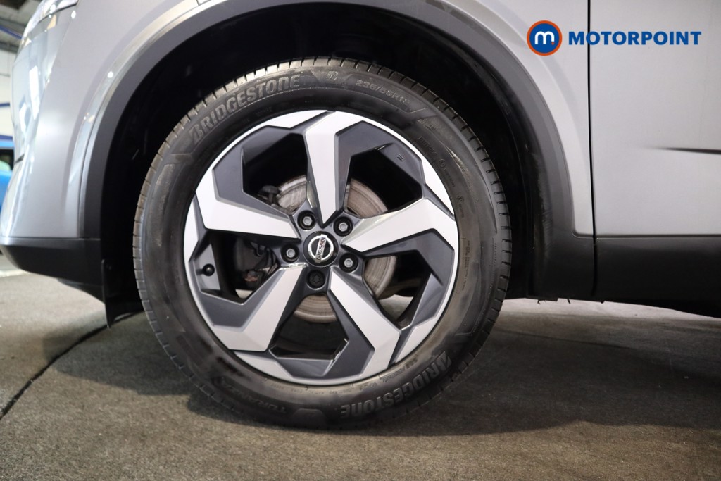 Nissan Qashqai N-Connecta Manual Petrol SUV - Stock Number (1558640) - 16th supplementary image