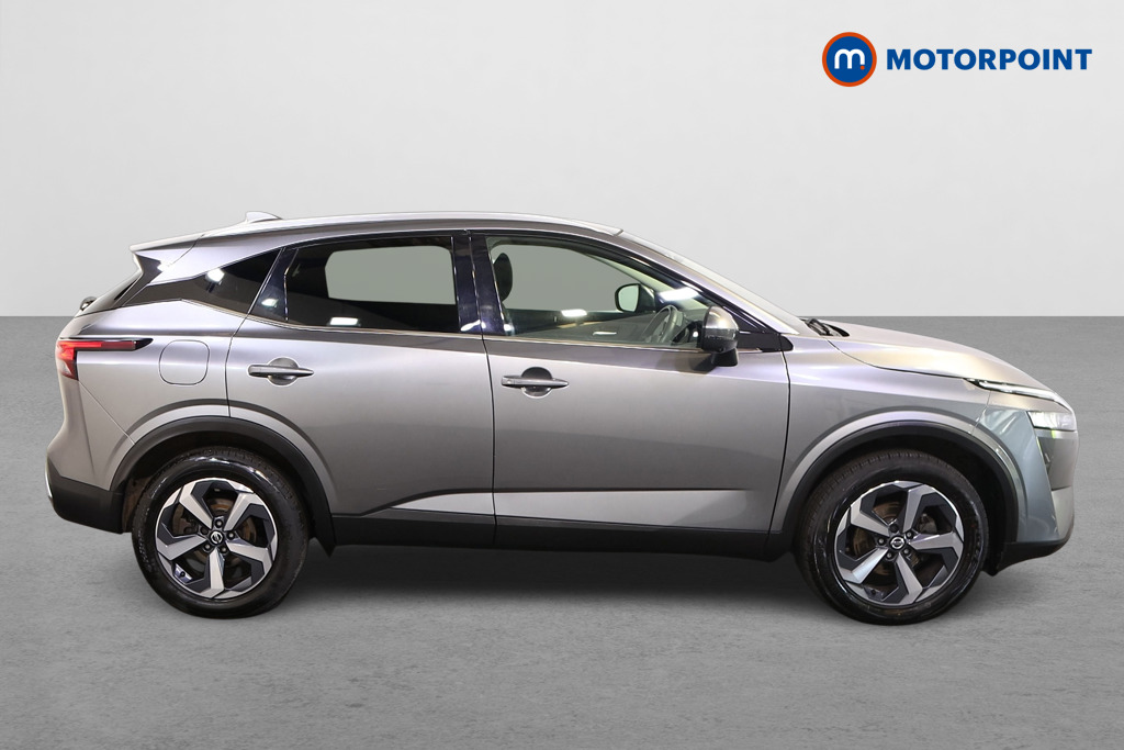 Nissan Qashqai N-Connecta Manual Petrol SUV - Stock Number (1558640) - Drivers side