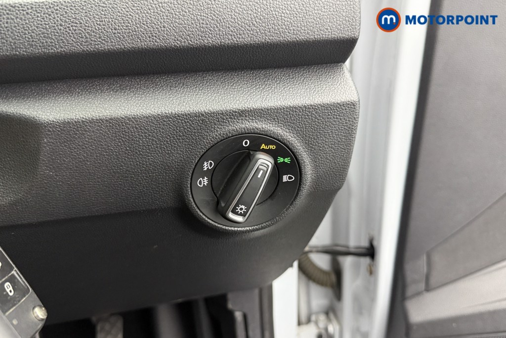 Volkswagen T-Roc SEL Manual Petrol SUV - Stock Number (1560899) - 16th supplementary image