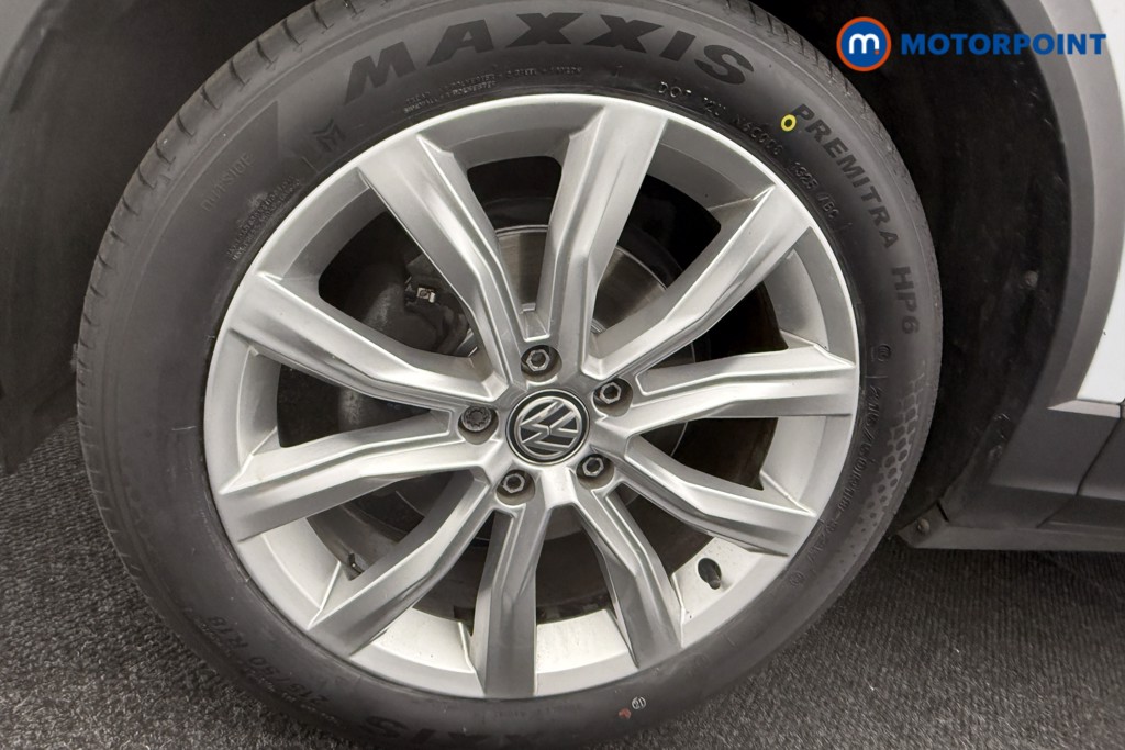 Volkswagen T-Roc SEL Manual Petrol SUV - Stock Number (1560899) - 31st supplementary image