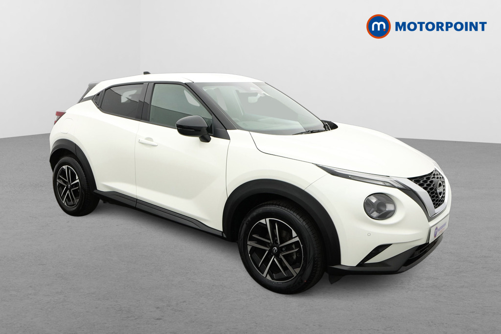 Nissan Juke N-Connecta Manual Petrol SUV - Stock Number (1561442) - Drivers side front corner