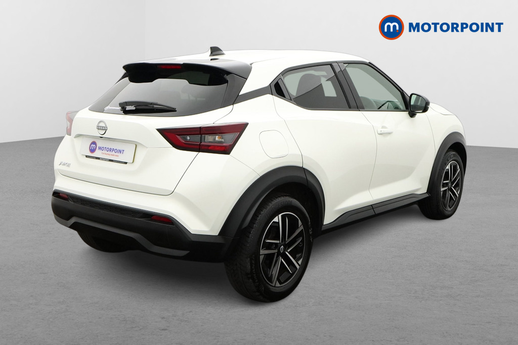Nissan Juke N-Connecta Manual Petrol SUV - Stock Number (1561442) - Drivers side rear corner