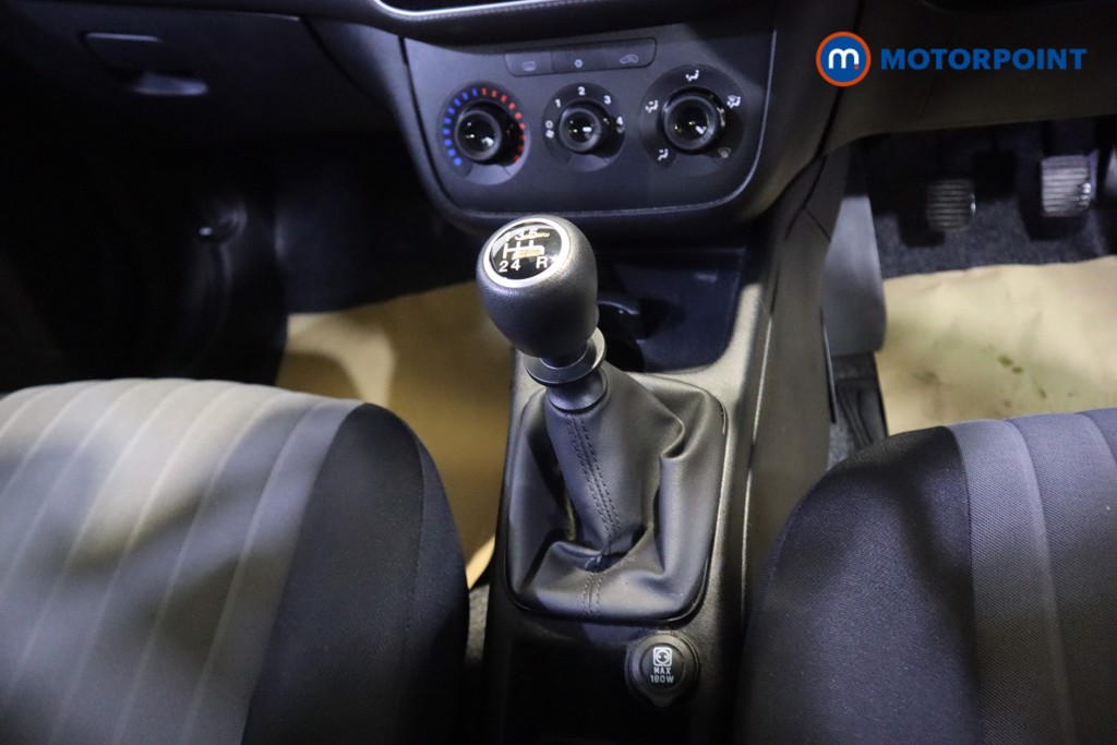 Fiat Punto Pop-Plus Manual Petrol Hatchback - Stock Number (1561496) - 6th supplementary image