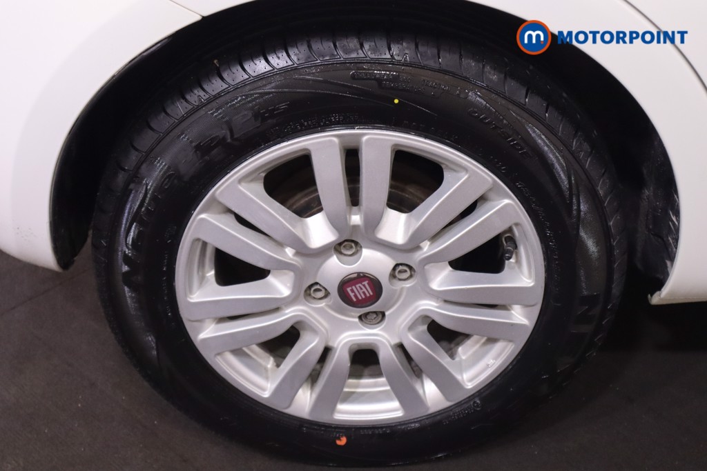 Fiat Punto Pop-Plus Manual Petrol Hatchback - Stock Number (1561496) - 14th supplementary image