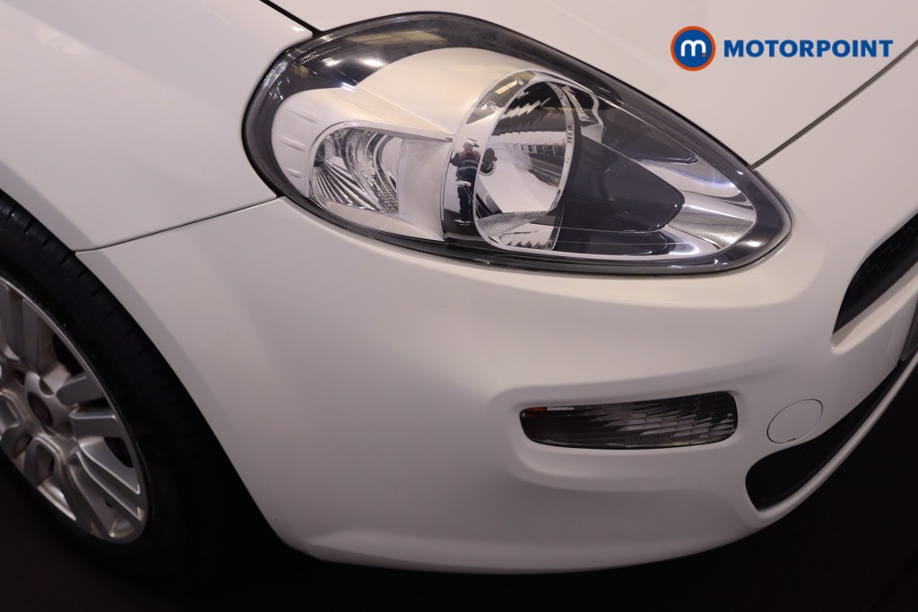 Fiat Punto Pop-Plus Manual Petrol Hatchback - Stock Number (1561496) - 18th supplementary image