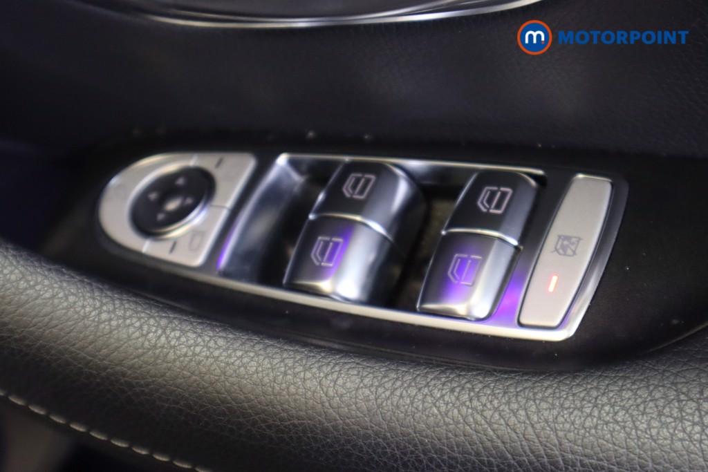 Mercedes-Benz E Class SE Automatic Diesel Saloon - Stock Number (1561855) - 9th supplementary image