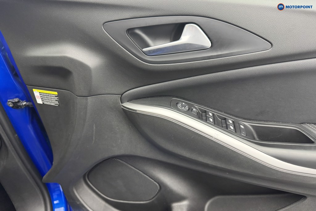 Vauxhall Grandland Elite Manual Petrol SUV - Stock Number (1562017) - 16th supplementary image
