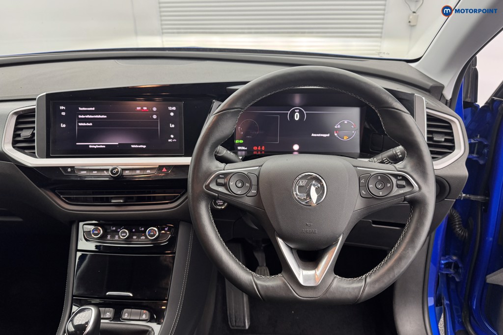 Vauxhall Grandland Elite Manual Petrol SUV - Stock Number (1562017) - 1st supplementary image