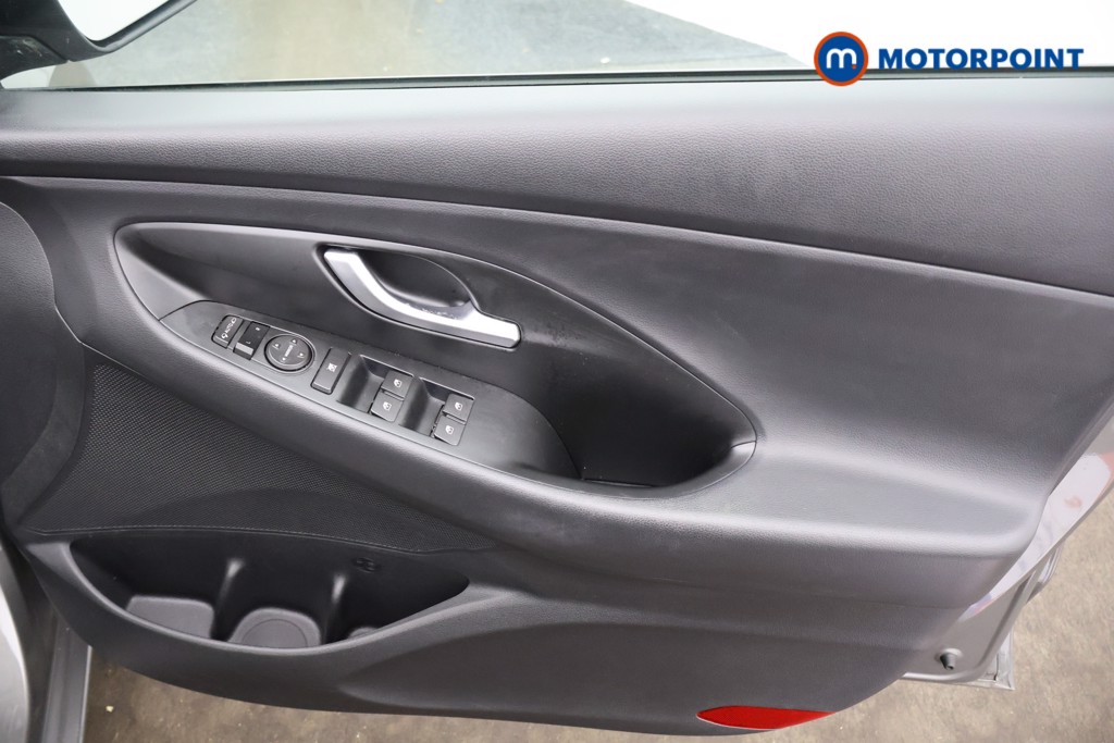 Hyundai I30 Se Nav Automatic Petrol Hatchback - Stock Number (1562149) - 9th supplementary image