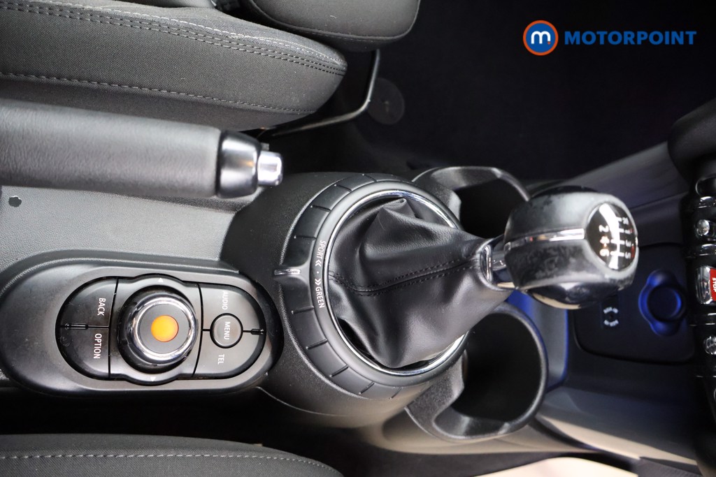 Mini Hatchback Cooper Manual Petrol Hatchback - Stock Number (1562948) - 6th supplementary image