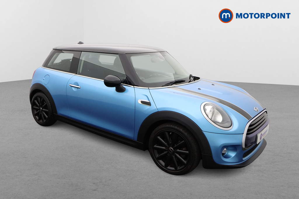 Mini Hatchback Cooper Manual Petrol Hatchback - Stock Number (1562948) - Drivers side front corner